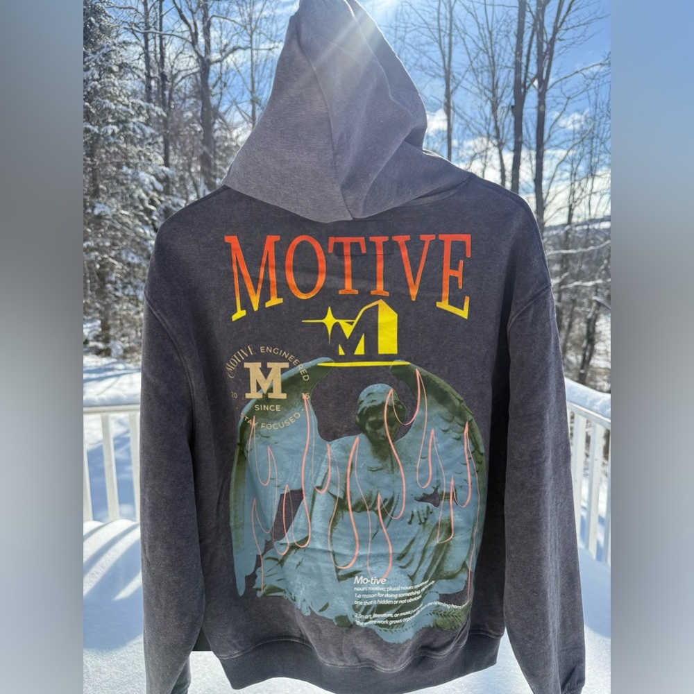 Motive Engineered Graphic Hoodie Angel Flame Print Size S NWT